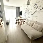 Appartamento Z Tarasem W Czarna Gora - Livigno -