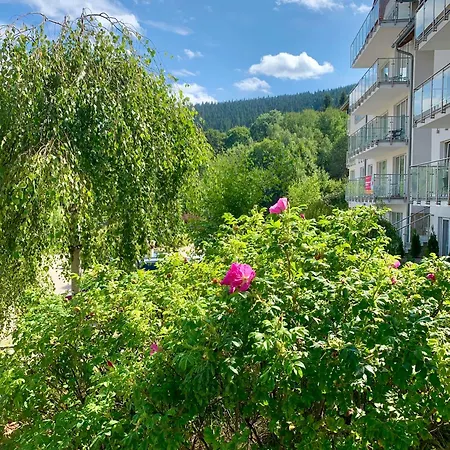 Apartment Z Tarasem W Czarna Gora - Livigno - Heudorf